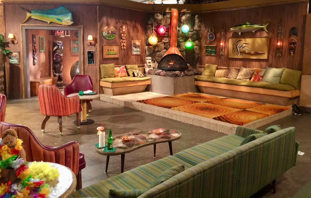 Big Bang Theory, Tiki Bar