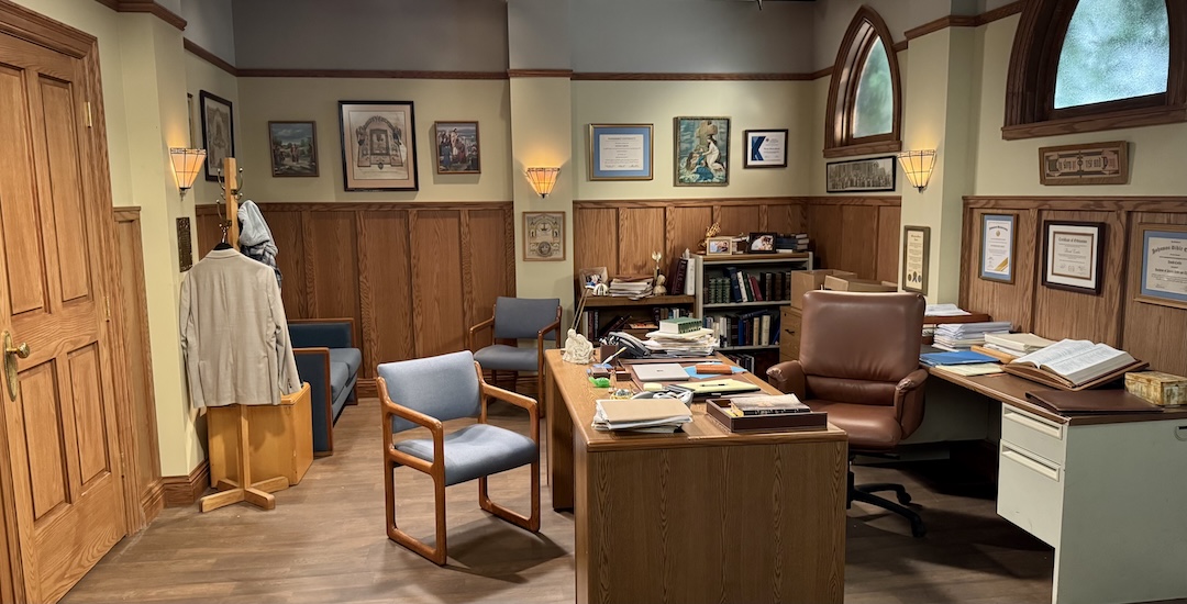 Leanne-Pastor's Office