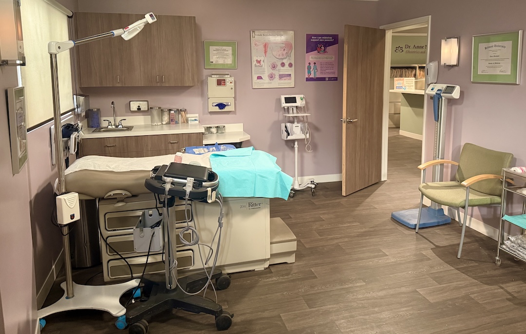 Leanne - Gynocologist Exam Room